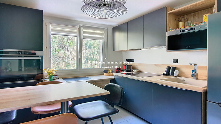 Ma-Cabane - Vente Appartement CALUIRE-ET-CUIRE, 77 m²