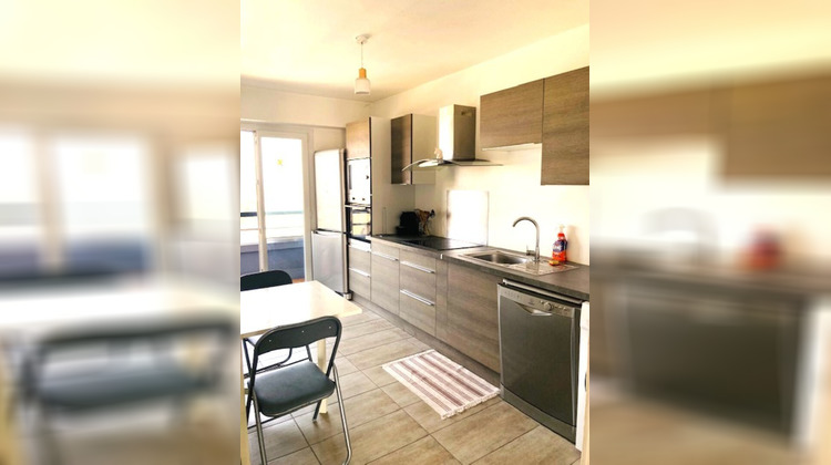 Ma-Cabane - Vente Appartement CALUIRE-ET-CUIRE, 73 m²