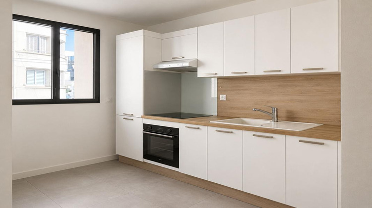 Ma-Cabane - Vente Appartement CALUIRE ET CUIRE, 49 m²