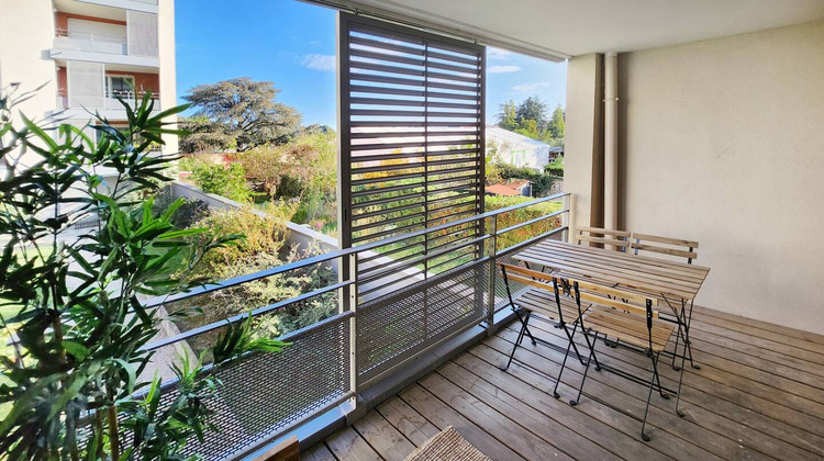 Ma-Cabane - Vente Appartement CALUIRE-ET-CUIRE, 64 m²
