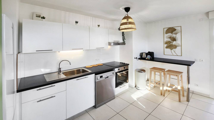 Ma-Cabane - Vente Appartement CALUIRE-ET-CUIRE, 64 m²