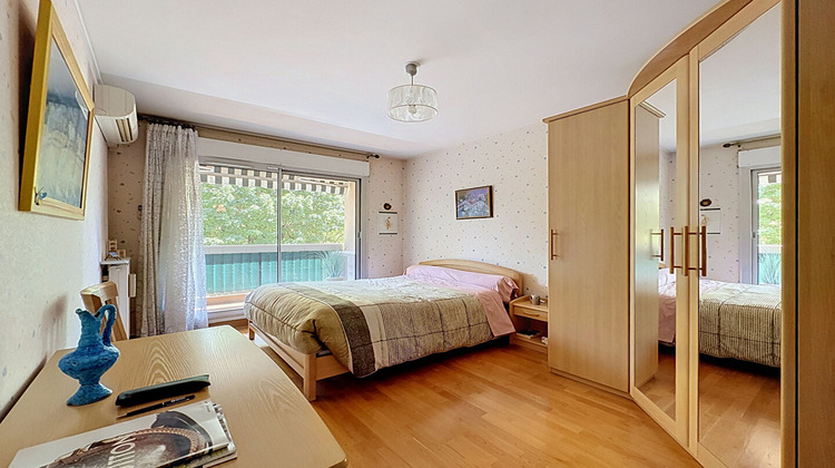 Ma-Cabane - Vente Appartement CALUIRE-ET-CUIRE, 85 m²