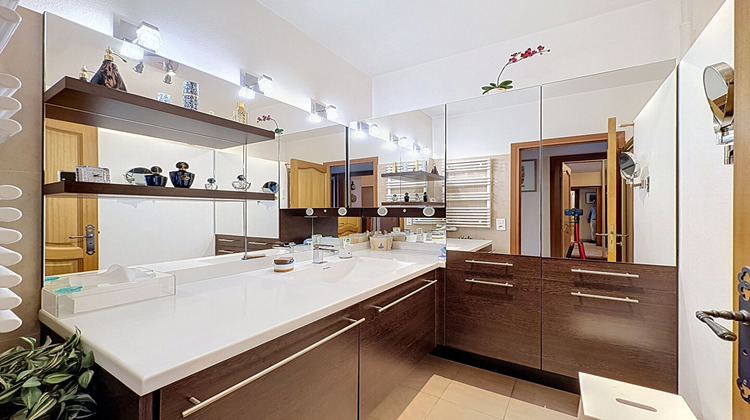 Ma-Cabane - Vente Appartement CALUIRE-ET-CUIRE, 85 m²