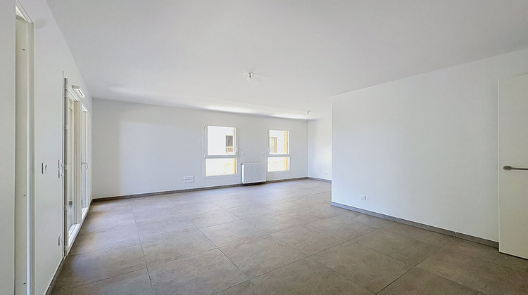Ma-Cabane - Vente Appartement CALUIRE-ET-CUIRE, 61 m²