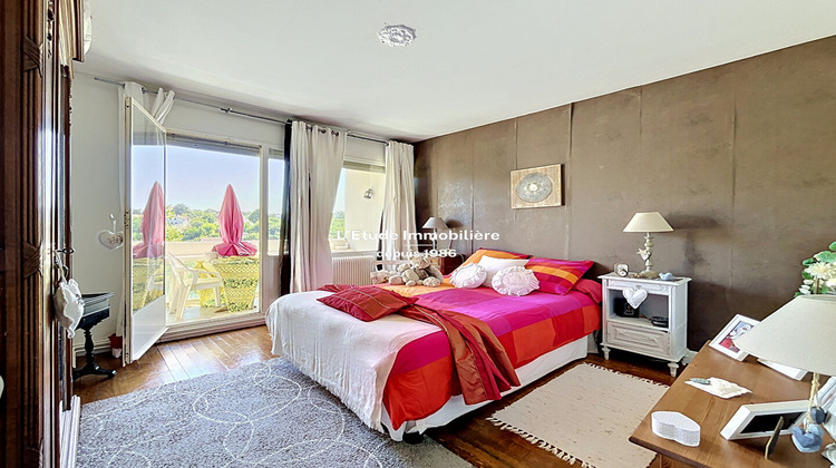 Ma-Cabane - Vente Appartement CALUIRE-ET-CUIRE, 138 m²