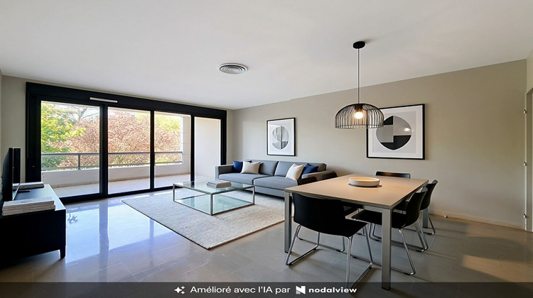 Ma-Cabane - Vente Appartement CALUIRE-ET-CUIRE, 77 m²
