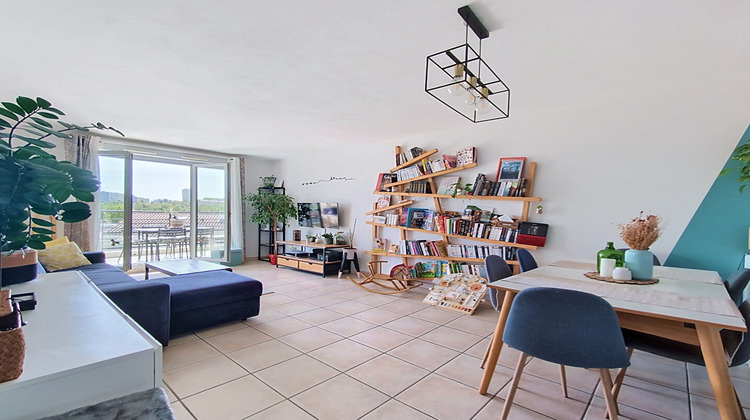 Ma-Cabane - Vente Appartement CALUIRE-ET-CUIRE, 71 m²
