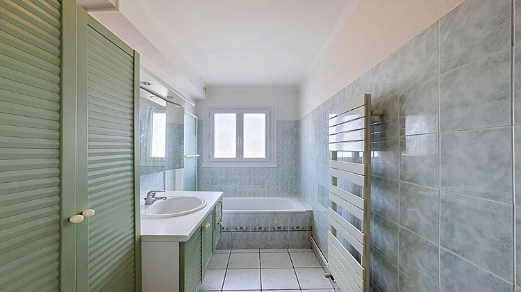 Ma-Cabane - Vente Appartement CALUIRE-ET-CUIRE, 82 m²