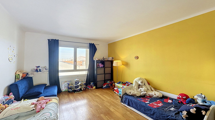 Ma-Cabane - Vente Appartement CALUIRE-ET-CUIRE, 82 m²
