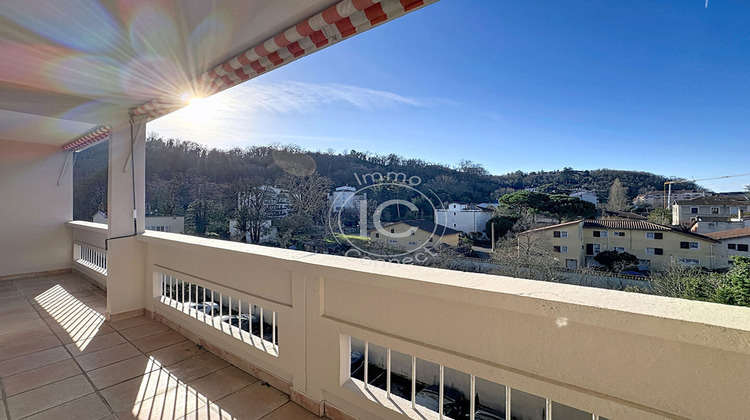 Ma-Cabane - Vente Appartement CALUIRE-ET-CUIRE, 60 m²