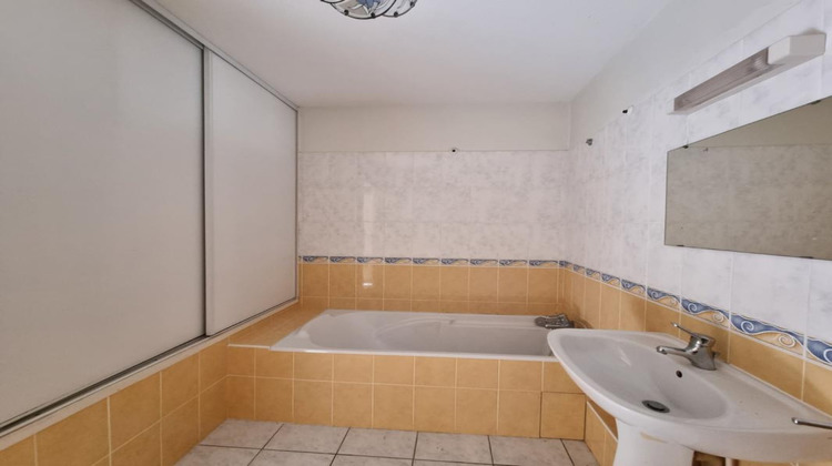 Ma-Cabane - Vente Appartement CAMBO LES BAINS, 64 m²