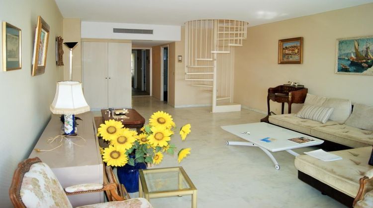 Ma-Cabane - Vente Appartement Cap d'Antibes, 77 m²