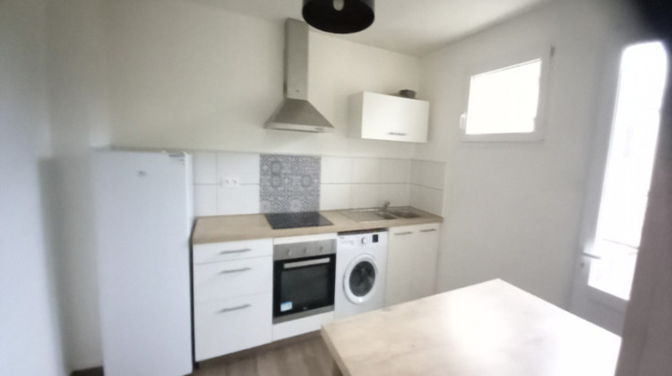 Ma-Cabane - Vente Appartement CARHAIX PLOUGUER, 44 m²