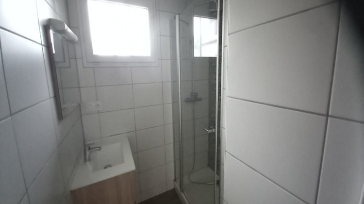 Ma-Cabane - Vente Appartement CARHAIX PLOUGUER, 44 m²