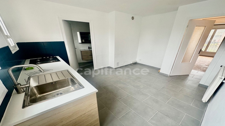 Ma-Cabane - Vente Appartement CARHAIX PLOUGUER, 55 m²