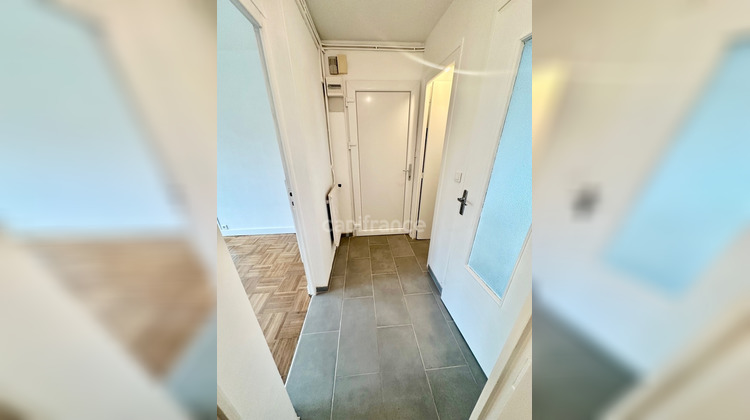 Ma-Cabane - Vente Appartement CARHAIX PLOUGUER, 55 m²