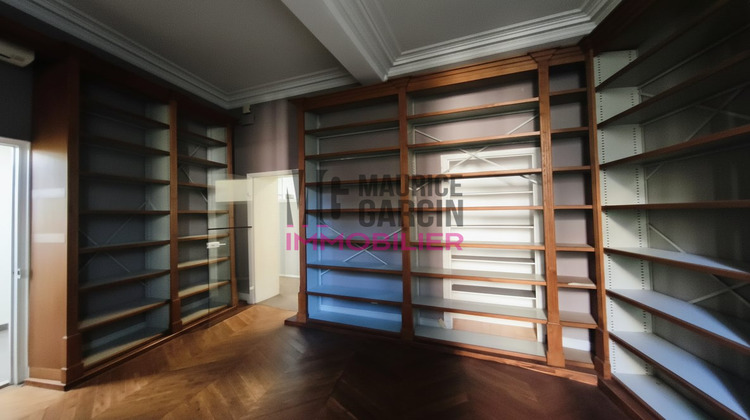 Ma-Cabane - Vente Appartement Carpentras, 210 m²