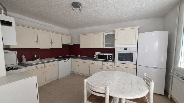 Ma-Cabane - Vente Appartement CARPENTRAS, 63 m²