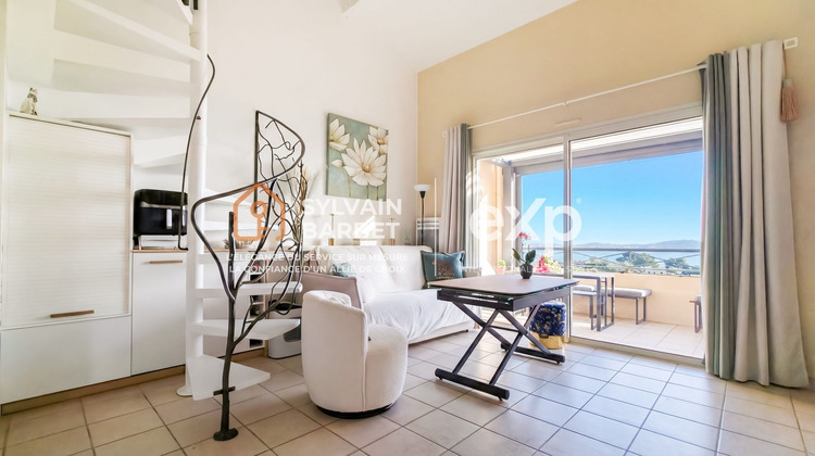 Ma-Cabane - Vente Appartement Carqueiranne, 57 m²