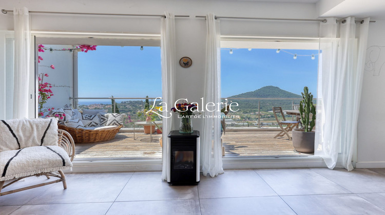 Ma-Cabane - Vente Appartement Carqueiranne, 105 m²