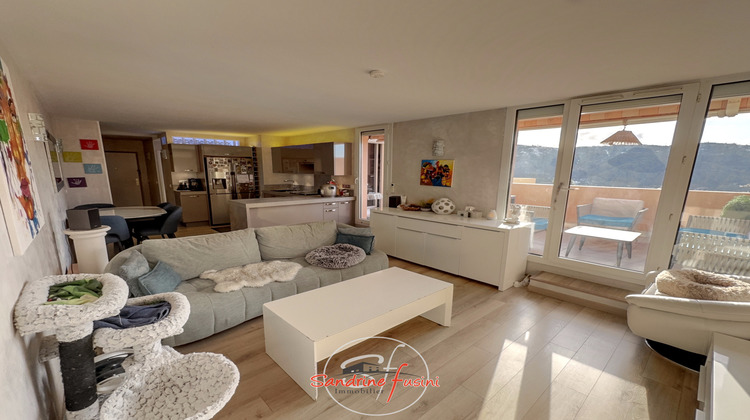 Ma-Cabane - Vente Appartement Carros, 73 m²