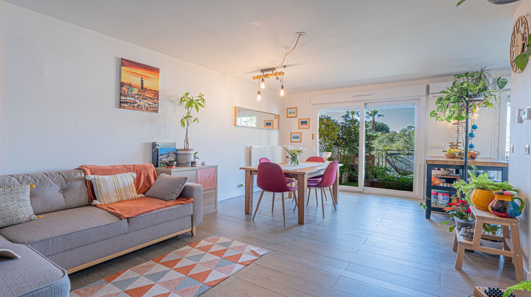 Ma-Cabane - Vente Appartement Carros, 54 m²