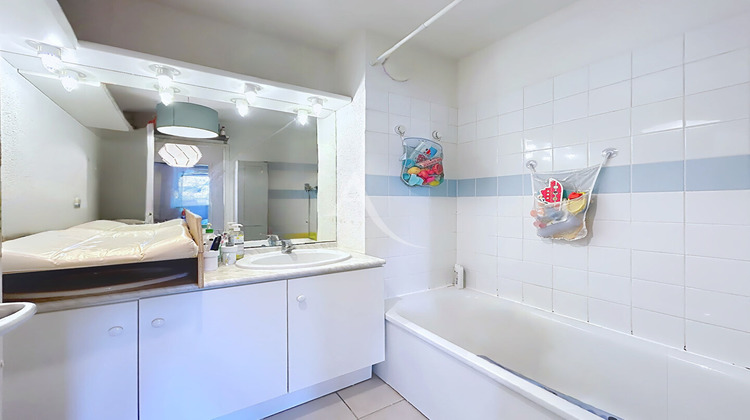 Ma-Cabane - Vente Appartement CASTELGINEST, 73 m²