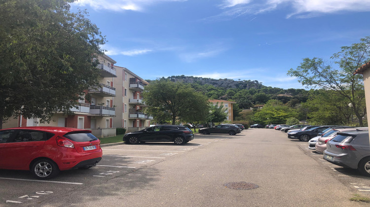 Ma-Cabane - Vente Appartement CAVAILLON, 57 m²