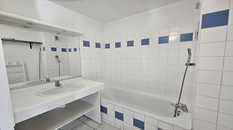 Ma-Cabane - Vente Appartement CENON, 61 m²