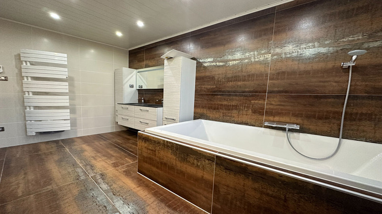 Ma-Cabane - Vente Appartement CERNAY, 153 m²