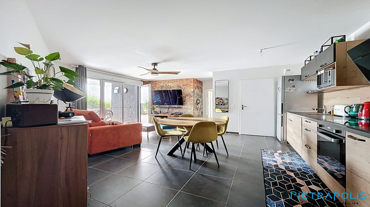 Ma-Cabane - Vente Appartement Cessy, 66 m²