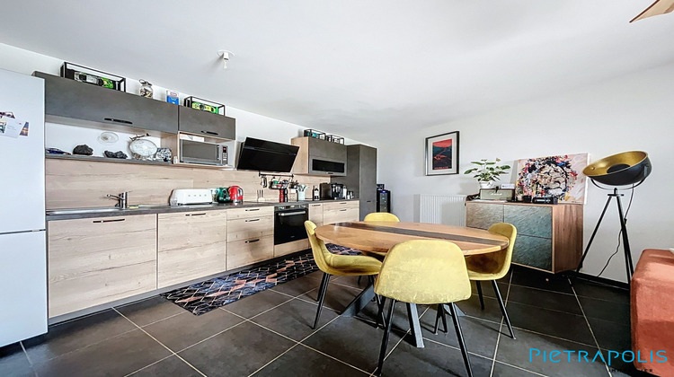 Ma-Cabane - Vente Appartement Cessy, 66 m²