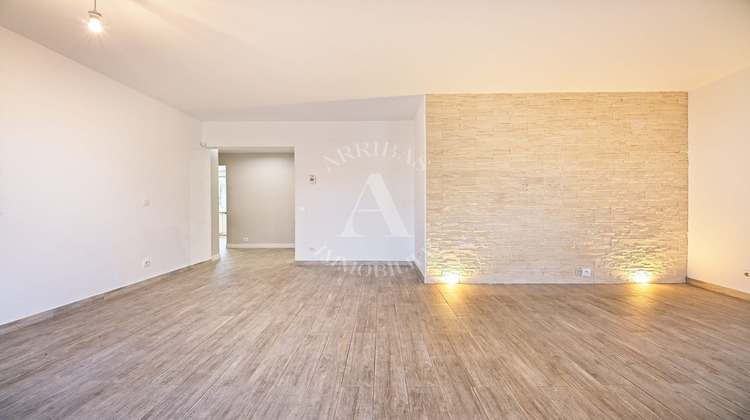 Ma-Cabane - Vente Appartement Cessy, 73 m²