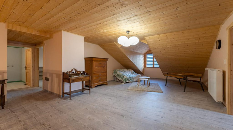 Ma-Cabane - Vente Appartement Chaffois, 218 m²