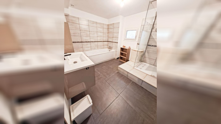 Ma-Cabane - Vente Appartement CHALONS EN CHAMPAGNE, 86 m²