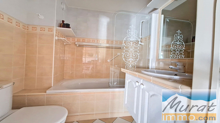 Ma-Cabane - Vente Appartement CHAMALIERES, 180 m²