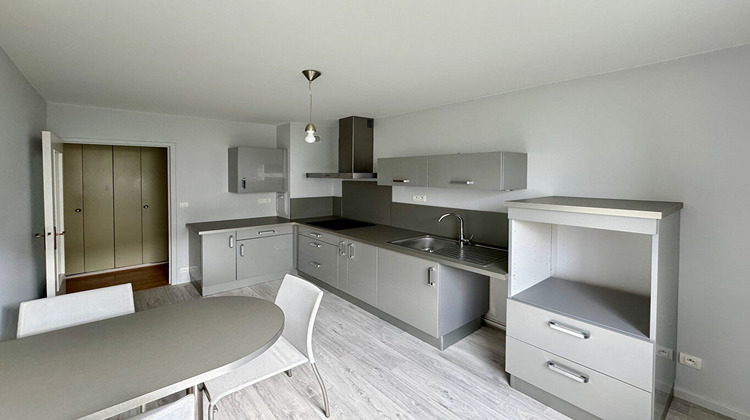 Ma-Cabane - Vente Appartement CHAMALIERES, 77 m²