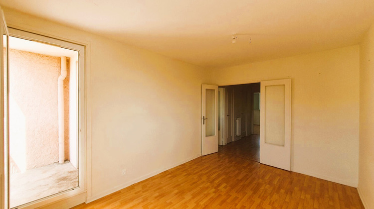 Ma-Cabane - Vente Appartement CHAMALIERES, 66 m²