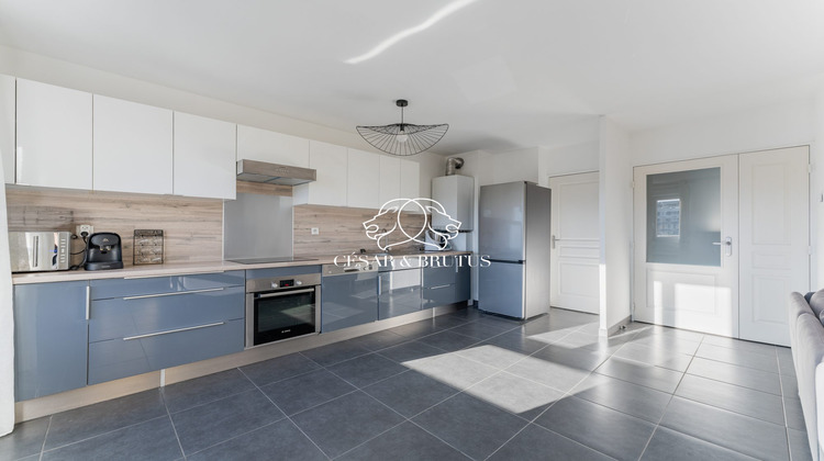 Ma-Cabane - Vente Appartement Champagne-au-Mont-d'Or, 72 m²