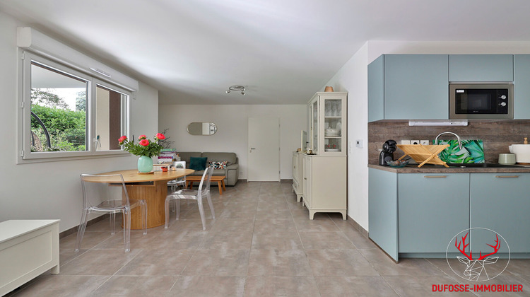 Ma-Cabane - Vente Appartement CHAMPAGNE-AU-MONT-D'OR, 68 m²