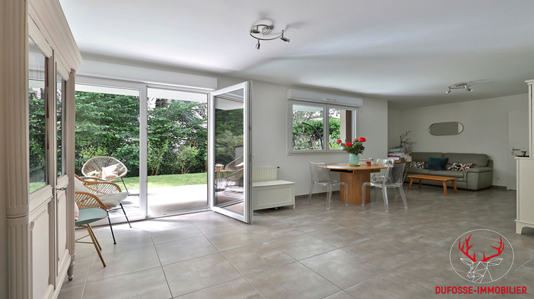 Ma-Cabane - Vente Appartement CHAMPAGNE-AU-MONT-D'OR, 68 m²