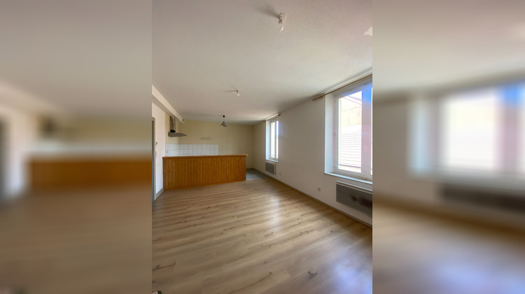 Ma-Cabane - Vente Appartement CHAMPAGNOLE, 77 m²