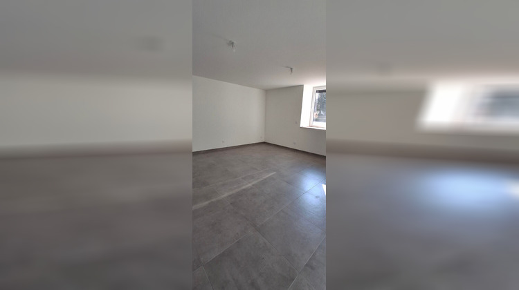 Ma-Cabane - Vente Appartement CHAMPAGNOLE, 95 m²