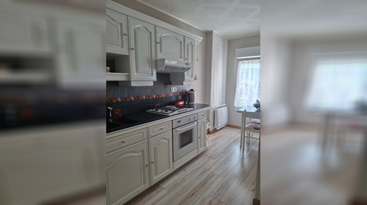 Ma-Cabane - Vente Appartement CHAMPAGNOLE, 64 m²