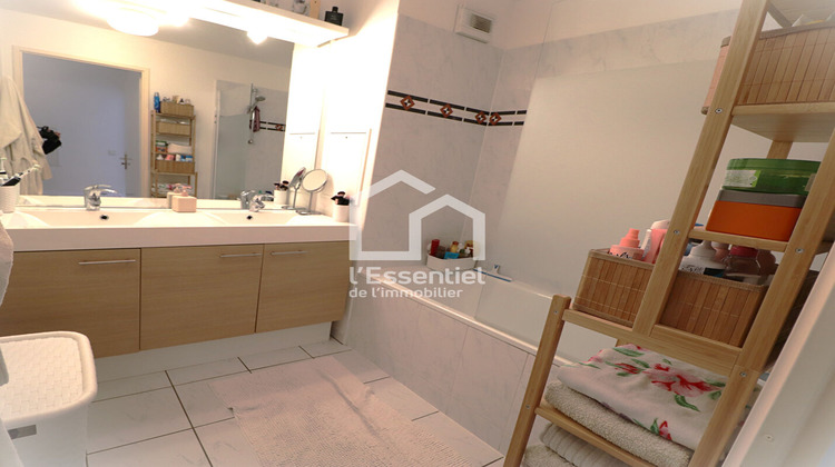 Ma-Cabane - Vente Appartement CHANTELOUP-LES-VIGNES, 70 m²