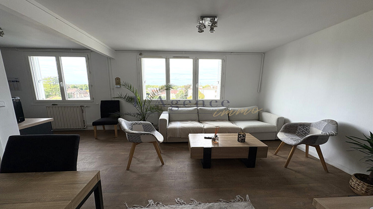 Ma-Cabane - Vente Appartement CHANTILLY, 66 m²