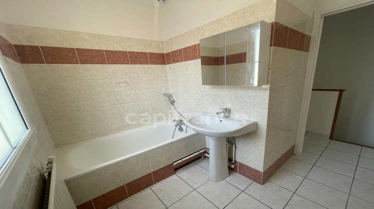 Ma-Cabane - Vente Appartement CHANTILLY, 49 m²
