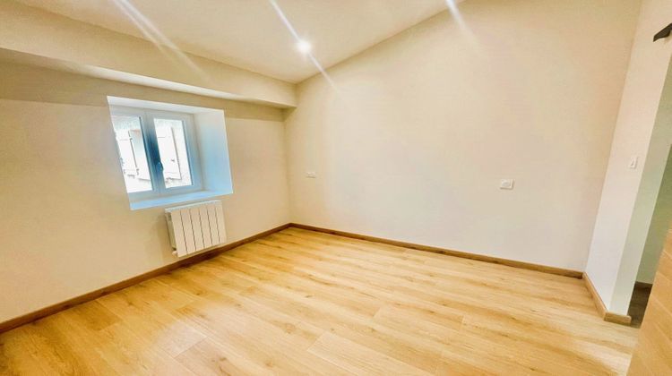 Ma-Cabane - Vente Appartement Charbonnières-les-Bains, 65 m²