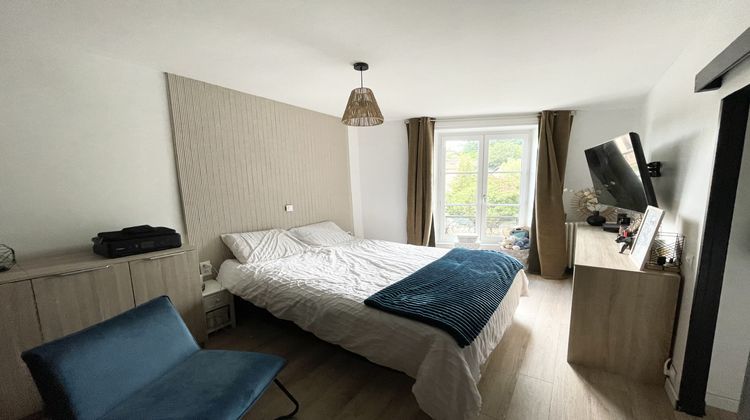 Ma-Cabane - Vente Appartement Charbonnières-les-Bains, 61 m²