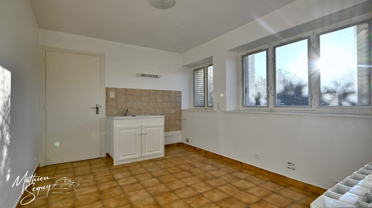 Ma-Cabane - Vente Appartement CHARBONNIERES LES BAINS, 47 m²